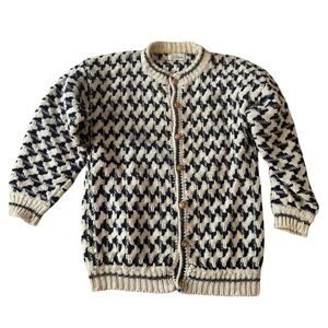 Vintage Otavalo | 100% Wool Hand Knit Navy Blue + Ivory Sweater | Size Large